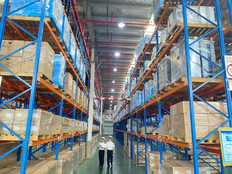Inga licenser krävs för export av fästelement från och med 2026